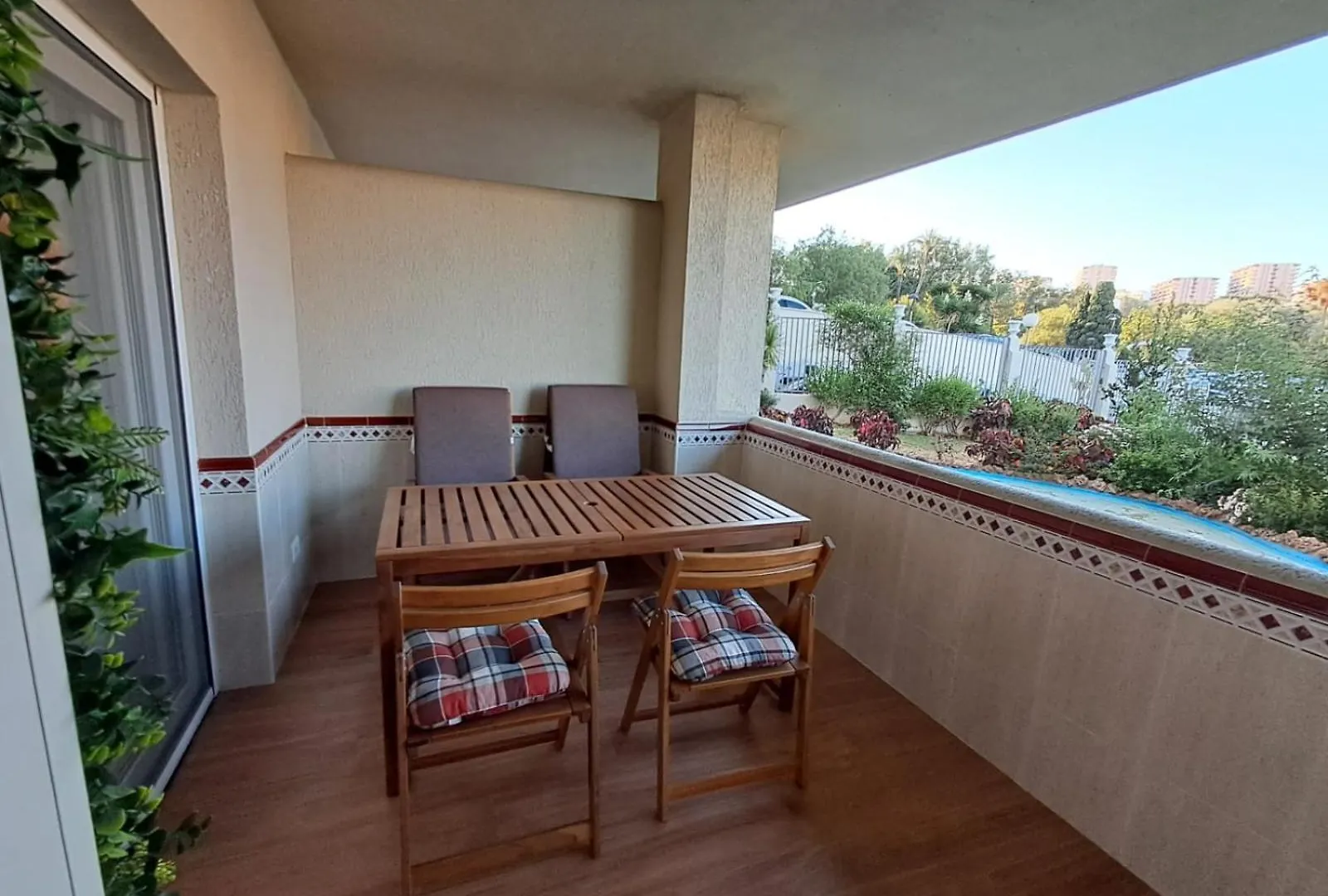 Apartamento Benalbeach R&R Suite Benalmádena